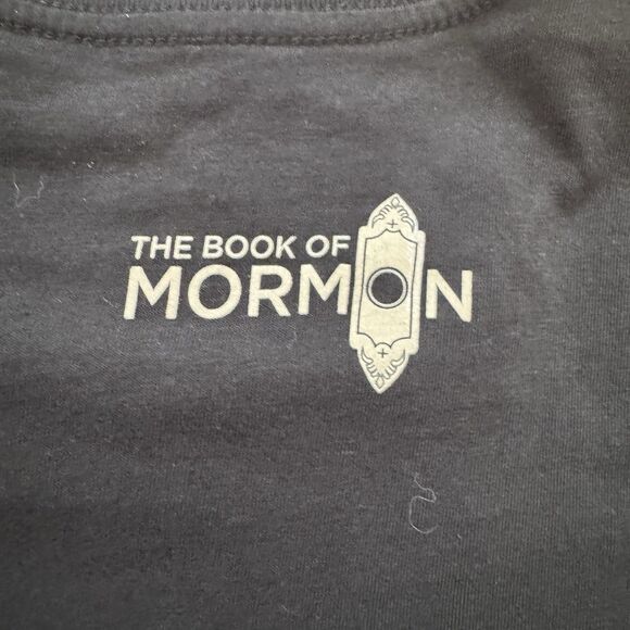 Book of Mormon Musical “I’m Gonna Man Up” Men’s Black Shirt Size Large Broadway - Picture 4 of 4